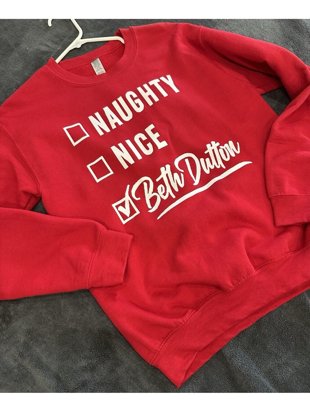 Gildan Red Crewneck Fleece Sweatshirt Beth Dutton Naughty Nice Graphic Size S